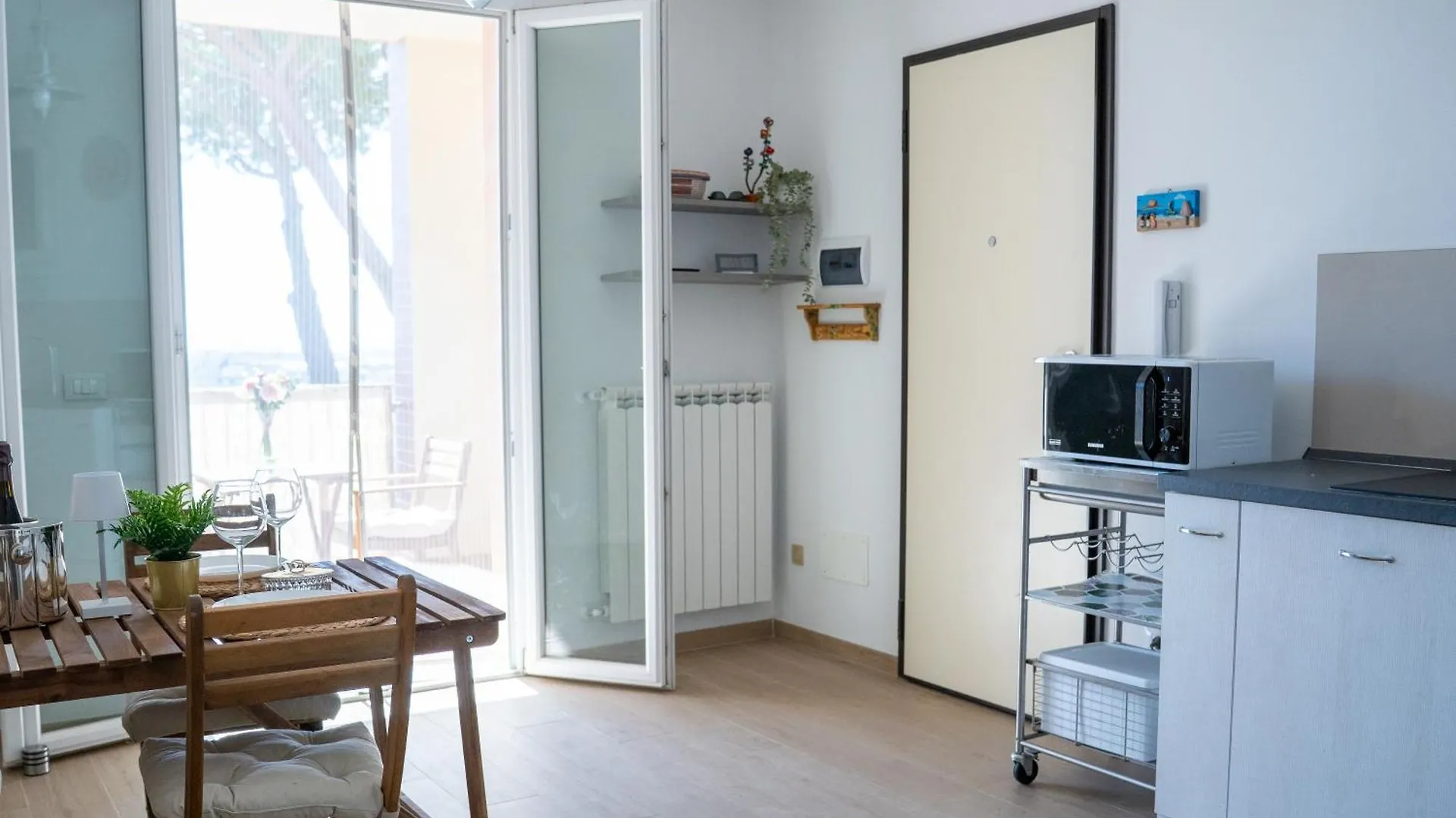 Riotorto - Appartamento Con Terrazzo Vista Mare E Giardino